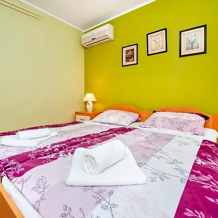 Casa Leona Apartment *