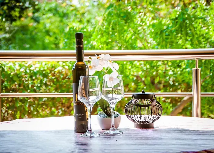 Casa Leona Ρόβινι