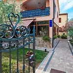 Casa Leona *