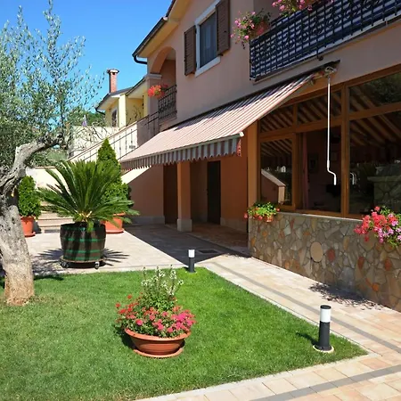 Apartment Casa Leona *