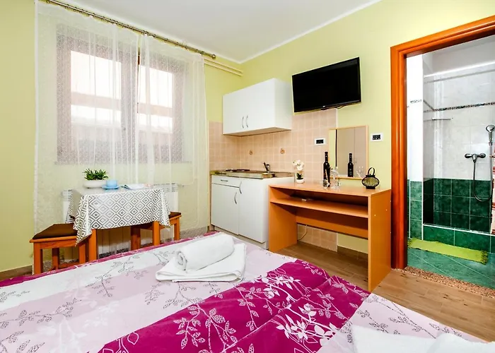 Casa Leona 로비니