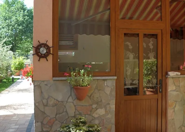 Casa Leona 로비니