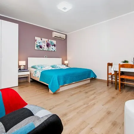 Casa Leona * Ровинь