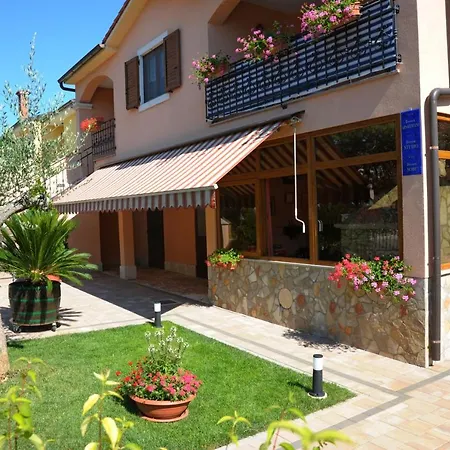 Апартаменты Casa Leona *